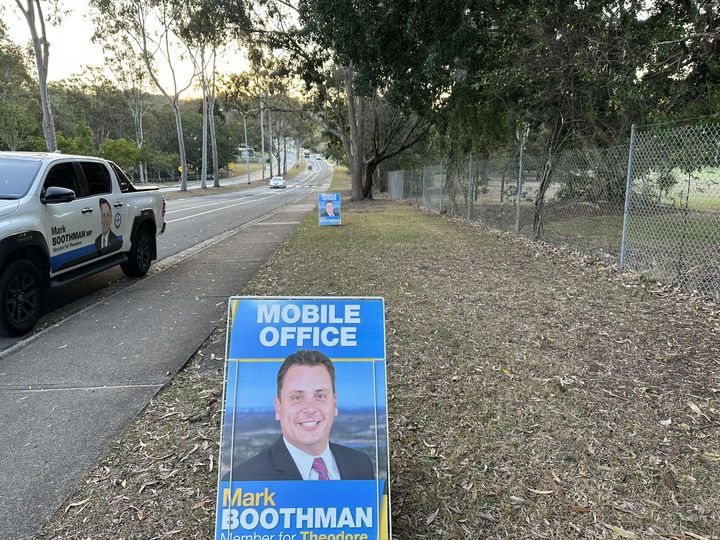 Community Roadside Helensvale